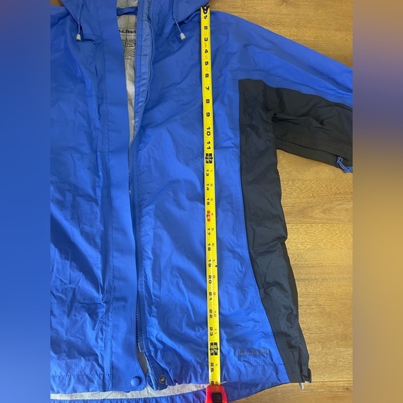 LL Bean Women’s Blue Windbreaker Jacket Size Large - Picture 4 of 10